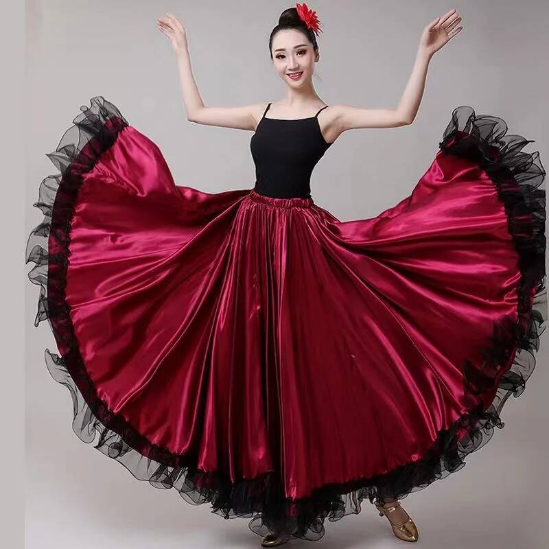 Skirt Gypsy Woman Spanish Flam - Drone Camera Stabilized avaliação e preço